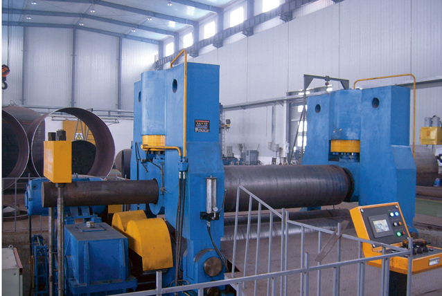 上棍萬(wàn)能式卷板機(jī)